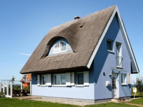 Reetdachhaus in Vieregge mit Blick auf den Breetzer Bodden, Neuenkirchen